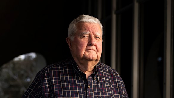 Professor Ian Chubb says the Clean Energy Regulator’s contact with CSIRO was ‘entirely inappropriate’. 