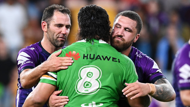 Cameron Smith and Jesse Bromwich acknowledge the performance of Josh Papalii.