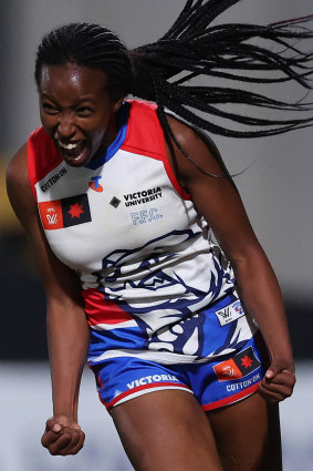 Elaine Grigg of the Bulldogs.
