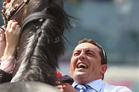 Mark Dosen with Efficient after the horse won the 2007 Melbourne Cup.