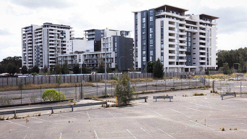 Metrics' unsold mega site shapes up as major test for private credit