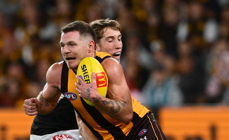 AFL Saturday LIVE: ‘Wizard’ works his magic in Hawks’ stunning start; Darcy’s season over; Suns fight off impressive Dons