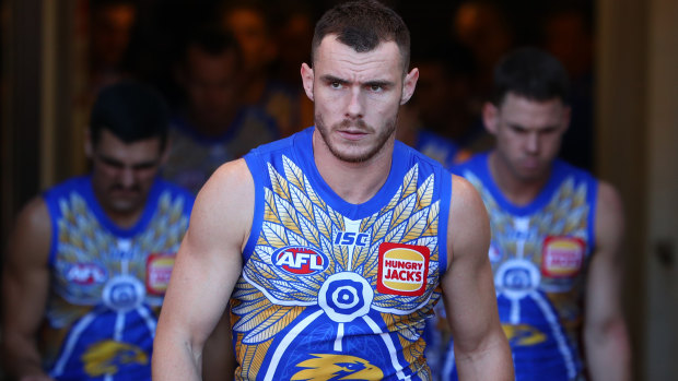 Luke Shuey returns to the Eagles side to face Collingwood. 