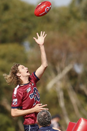 Mid-season draft prospect Jacob Edwards warms up at Dragons training.