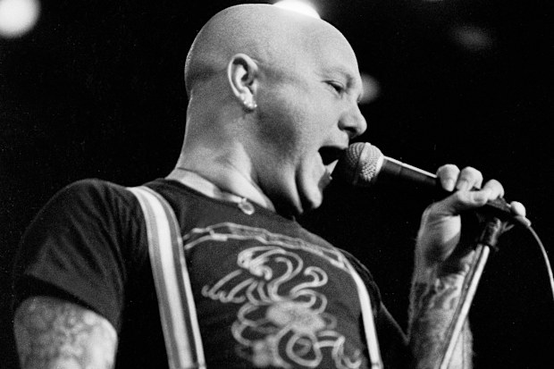 Angry Anderson of the band Rose Tattoo performs on stage at the Rosemont Horizon in Rosemont, Illinois, November 24, 1982.