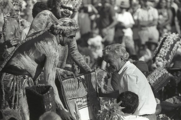 Prime minister Bob Hawke receives the Barunga Statement from Galarrwuy Yunupingu in 1988.