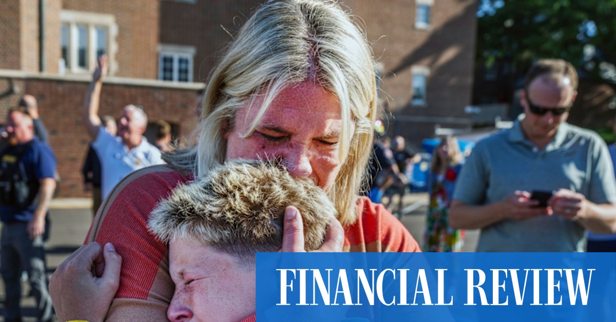 US shooter opens fire on schoolchildren in church killing 2