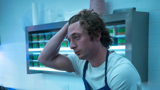 The T-shirt maketh the man: Jeremy Allen White as Carmy Berzatto in The Bear.