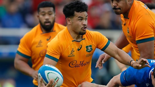 Hunter Paisami has re-signed with Australian rugby.