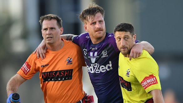 Cameron Munster suffers a knee injury against the Bulldogs last weekend.