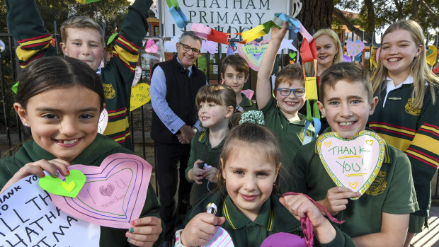 Students at Chatham Primary School in Surrey Hills surprised staff with thank you messages on Monday. 