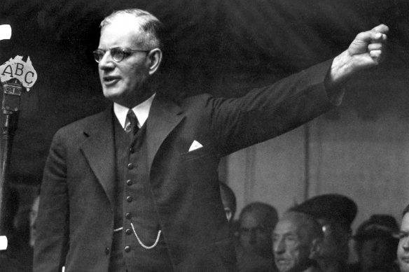 Prime minister John Curtin addresses a crowd.