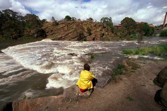 Dights Falls in Yarra Bend Park.