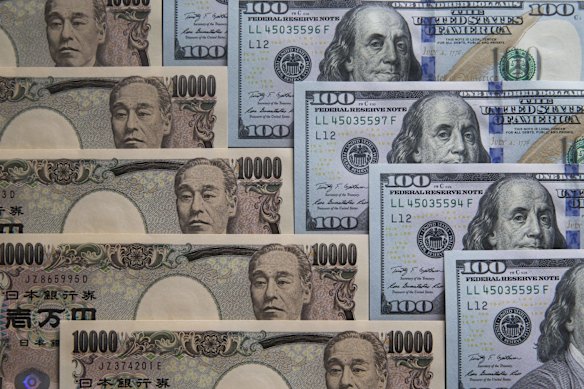 Strategists expect the greenback to be particularly strong against low-interest currencies such as the euro and yen, because their central banks are expected to lag the Fed in raising rates.