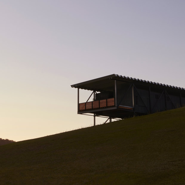A flood-bridge structure
enabled Bundanon’s new
building to create space in
thin air: “We had to find
an idea that solved a lot
of issues with one gesture,”
says lead architect Kerstin Thompson.
