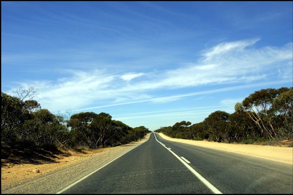 Open road country in the Mallee area of Victoria.
