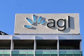 AGL may abandon its controversial plan to split its business in two.