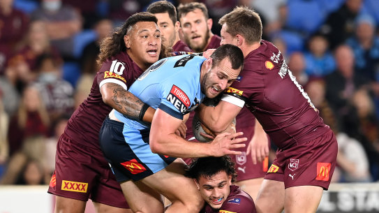 NSW struggled to make headway against a committed Queensland side.