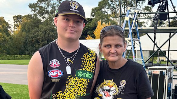 Maryborough mother Mary McManus, with her son Christopher, say The Smith Family had supported them.