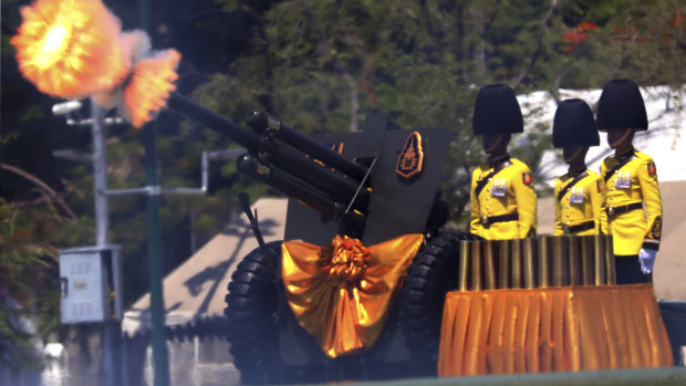 Royal Guards fire cannons in honour of Thailand's new King, Maha Vajiralongkorn.