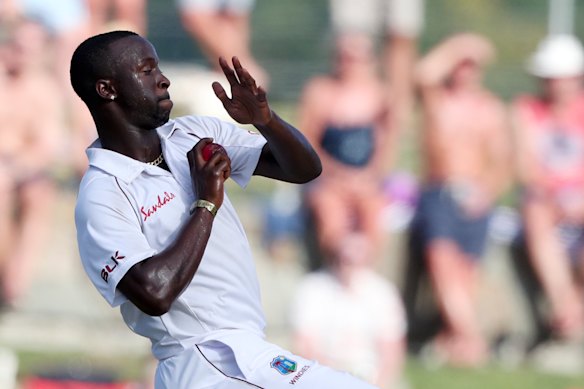 Kemar Roach