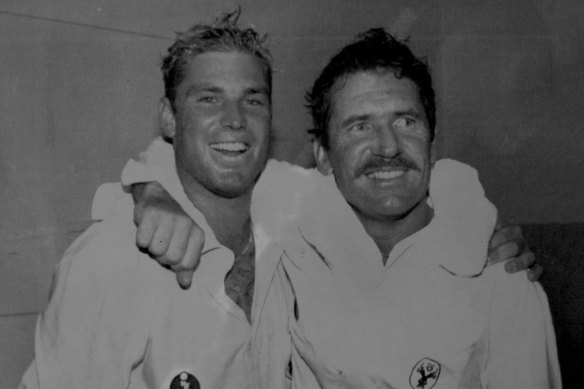 Shane Warne with skipper Allan Border after defeating West Indies at the MCG on December 30, 1992.
