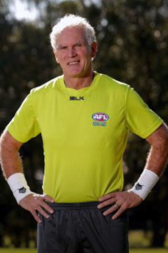 Frank Kalayzich umpired more than 500 senior Sydney AFL games.