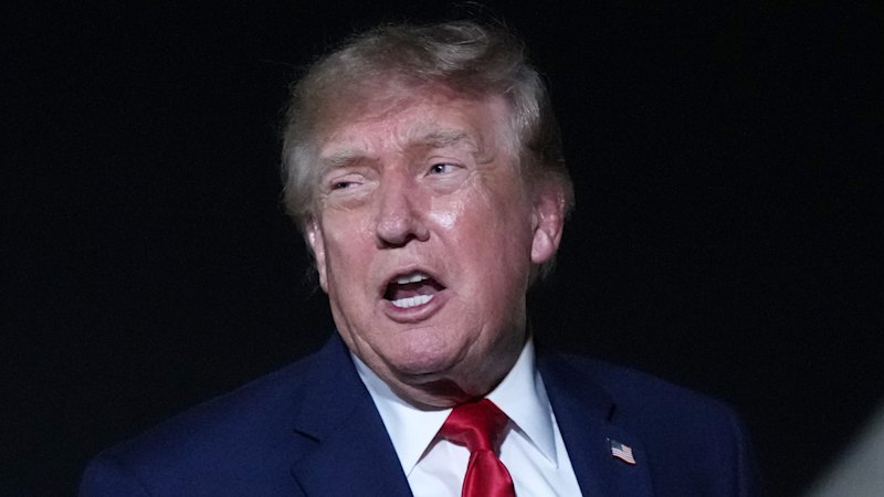 Trump’s media feud takes another turn with CNN left off Air Force One trip