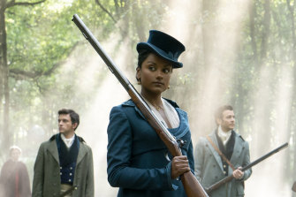 Simone Ashley in a scene from season two of Bridgerton.