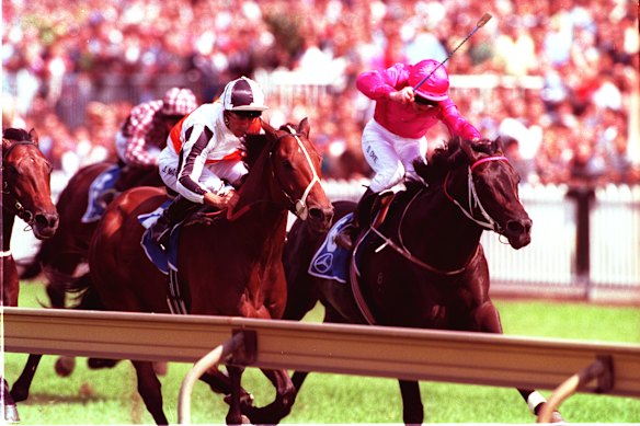'Pioneer and visionary': Octagonal and Lonhro owner Bob Ingham dies aged 88