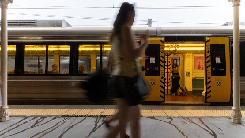Brisbane news live: Train delays in Brisbane after Queensland Rail train hits truck at Runcorn | Albanese and Crisafulli throw support behind Quad meeting which would bring Trump to Brisbane | Huge cocaine bust in Brisbane could be linked to wider syndicate