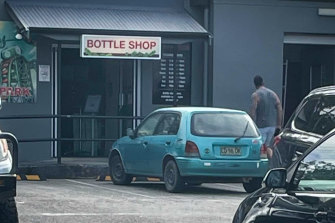 A photo, confirmed to be of Ben Roberts-Smith, shows him visiting a bottle shop at Suffolk Park near Byron Bay. 