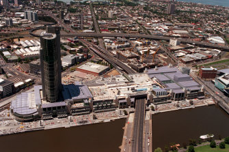 Crown Casino is being built over Kings Way.  The Cox design would have surrounded the road with a hollow drum.