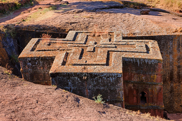 Church of Saint George is the most well known and last built of the eleven churches in the Lalibela area. Bete Giyorgis is carved from solid red volcanic rock in the 12th century. 