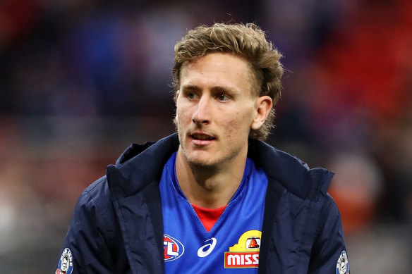 Aaron Naughton will be a welcome inclusion for the Bulldogs, according to Mitch Wallis.