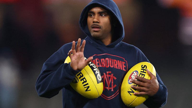 AFL LIVE: Roos dominate Demons early as Max Gawn has injury scare; Treacy leads Dockers past Power