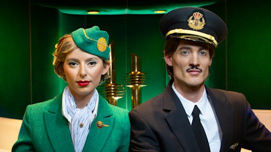 Models Nicola Matear and
Stirling Caiulo (Chadwick models) inside Hamer Hall’s Truscott Room. Stylist Kate Hastilow, hair and make-up Dani Eastick.