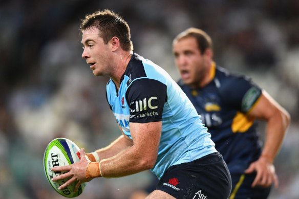 Jed Holloway running the ball for the Waratahs in 2016.