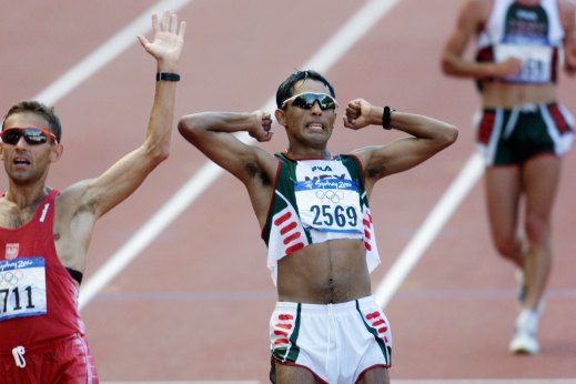 Bernardo Segura crosses the line first in Sydney but he wouldn't be given a gold medal.