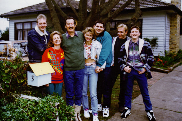 Like his character in <i>The Castle</i> (far right), Stephen Curry comes from a close family.