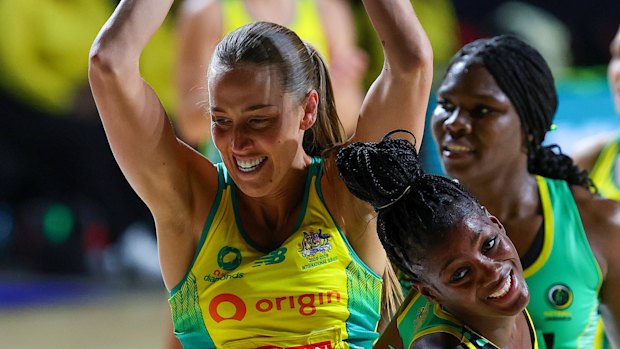 Cara’s sister is an AFLW premiership captain. She’s shooting for netball glory