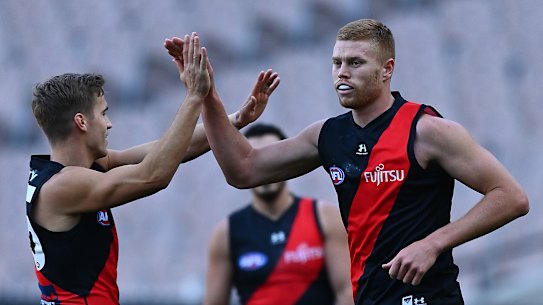 Peter Wright has kicked four goals. 