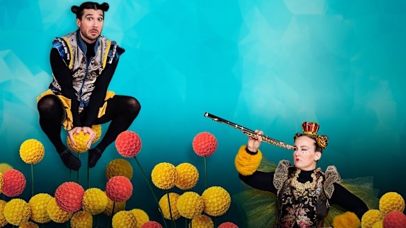 Robbie Curtis is the Worker Bee and Lizzie McRae is ever-striving Queen Bee in the family show A Bee Story. 