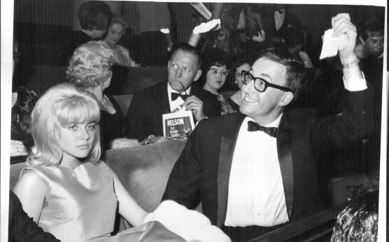 Lolita's two stars at the premiere: Peter Sellers and a slightly bored-looking Sue Lyon (1962).