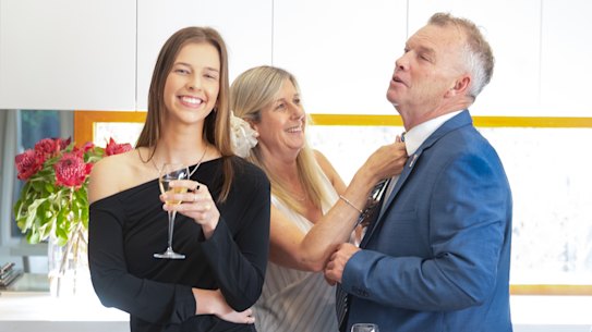 The Green family Haley, Suzy and Chris make preparations for Caulfield Racing. 