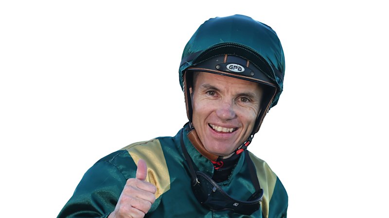 Tim Clark rides Punch Lane in Pioneer Services Rowley Mile seeking third win