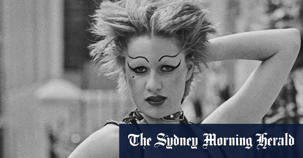 I say yes to everything: our most famous unknown actor, Nell Campbell - Vimarsana News