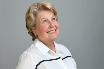 Sandi Toksvig is touring Australia in November: “It had never occurred to me before what a worldwide audience there is.″⁣