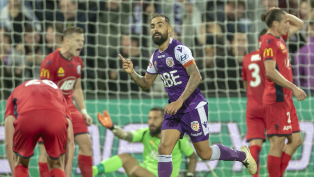 Diego Castro of Perth Glory celebrates his goal during the A-League semi-final 1 between Perth Glory and Adelaide United.