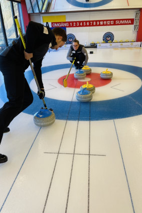 Like training for cricket on a beach - Dean Hewitt and Tahli Gill have to use ice-skating rinks to train.